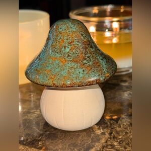 🍄 Speckled Green Ceramic Mushroom Earthy Decor